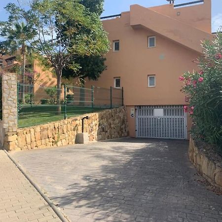 Schoenes Penthouse Mit Meerblick Pura Vida Bahia de Casares المظهر الخارجي الصورة